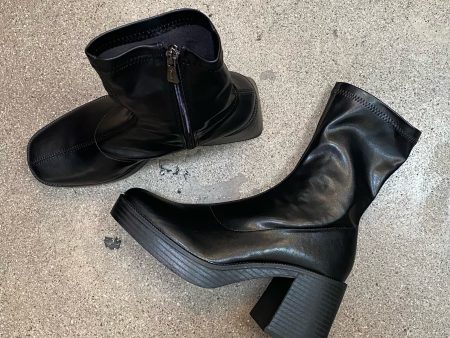 Dark Nights Boot on Sale