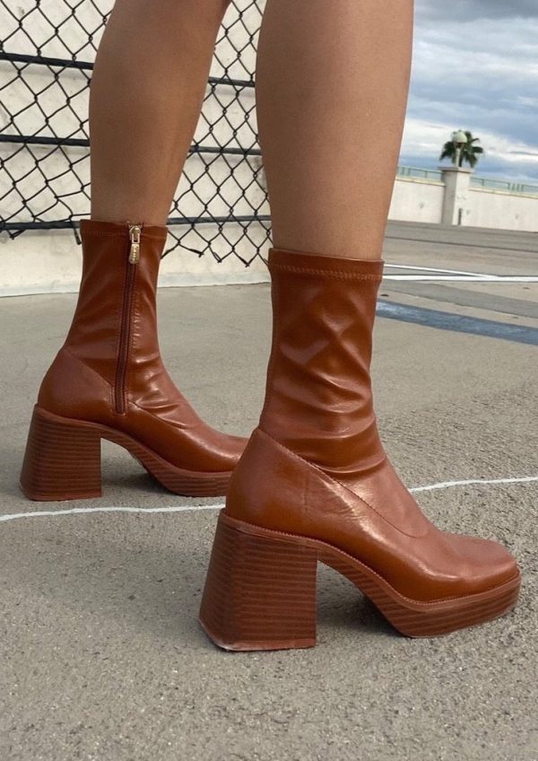 Dark Nights Boot | Cognac Cheap